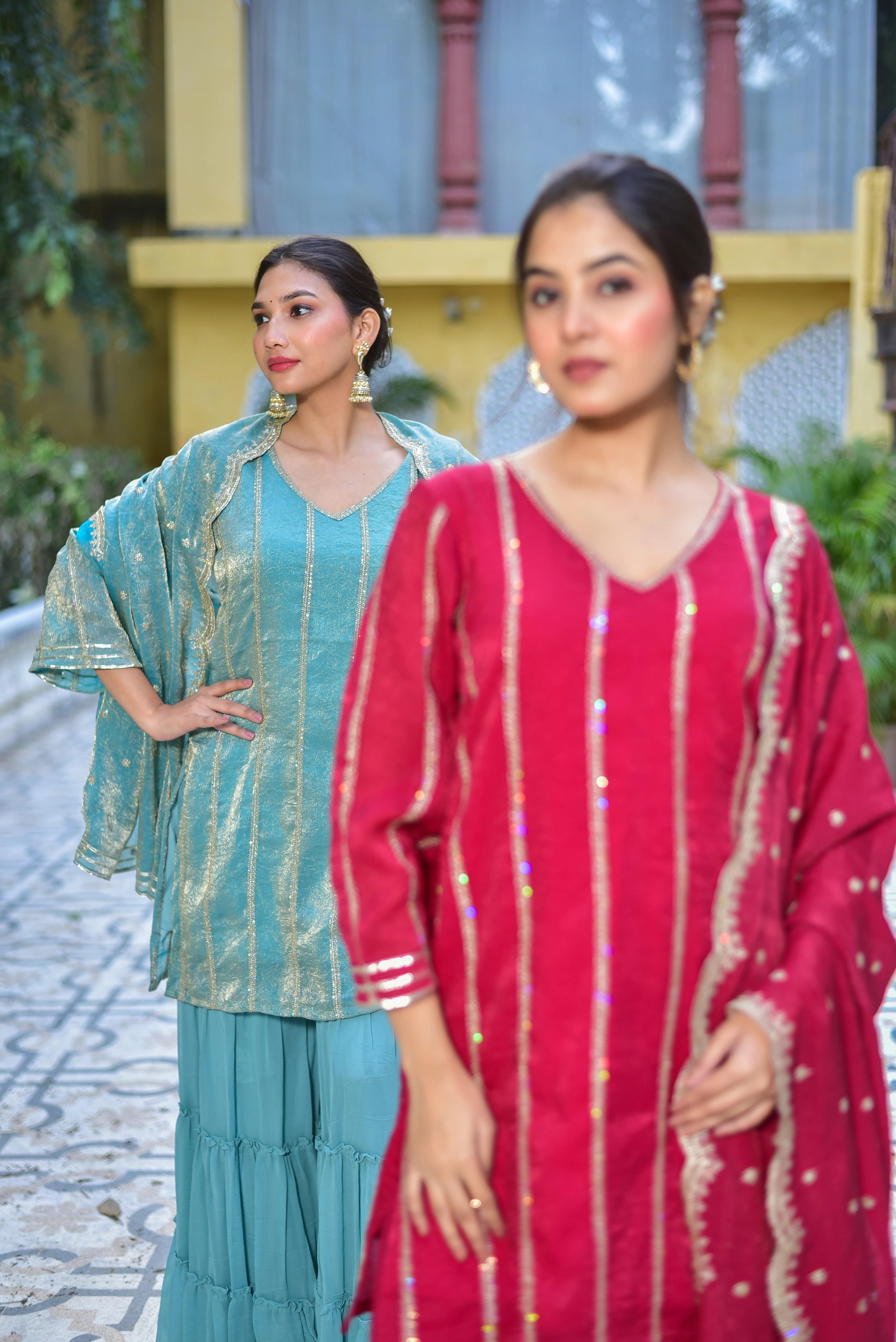 Red_Suit_190_1